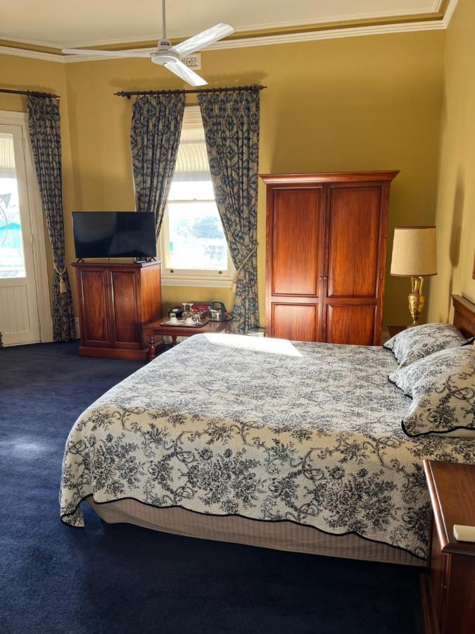 The York Palace Accommodation Exterior photo